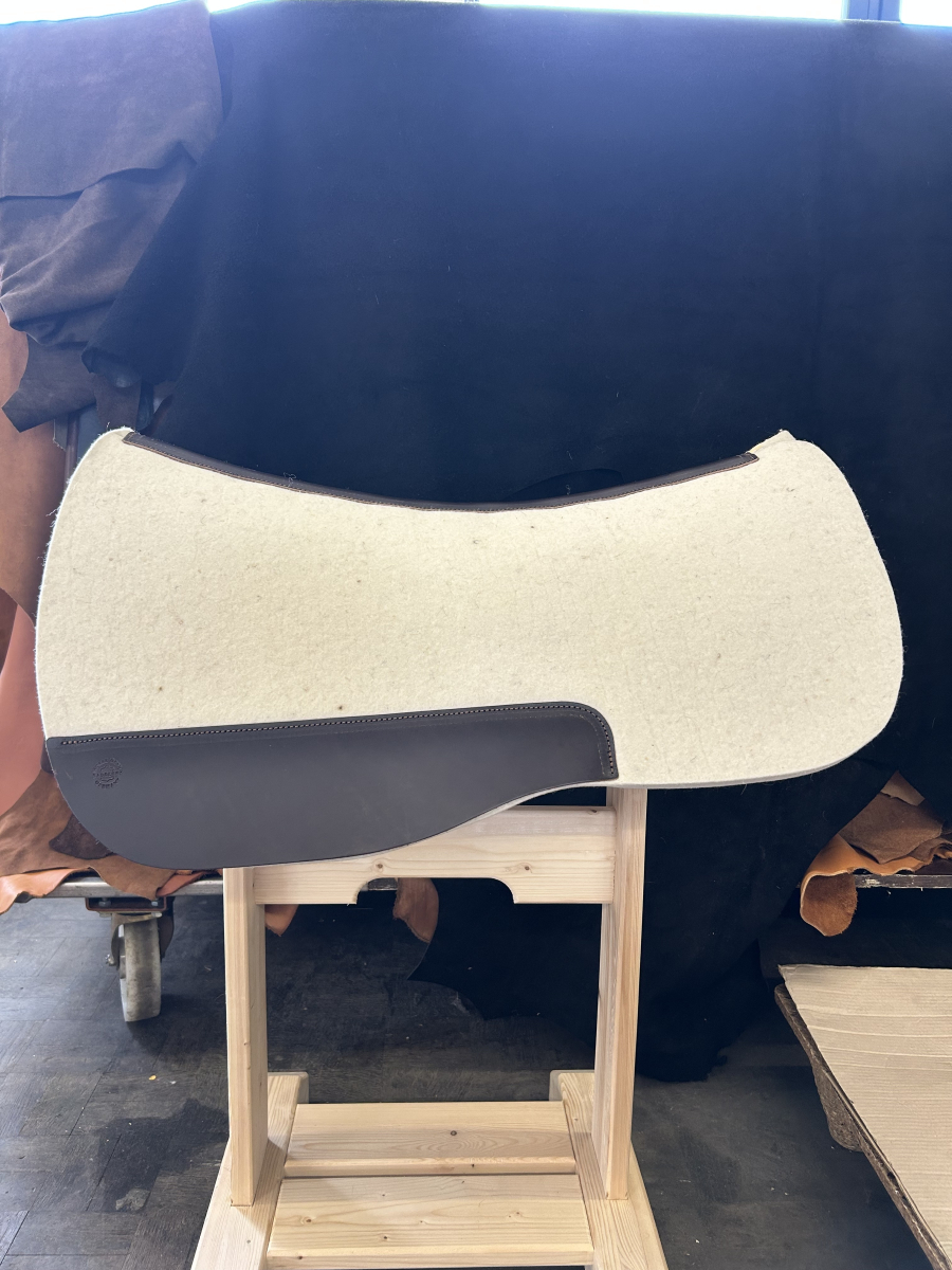 Sonderverkauf Ranchhorse Pad Wollfilz, rohweiß/braun