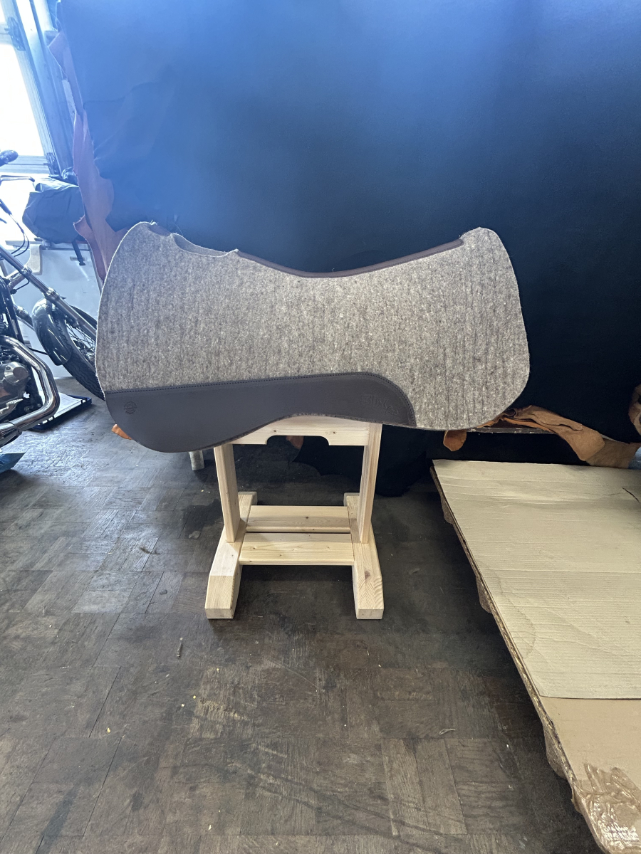 Sonderverkauf SixPro Reining 30" x 32" grau/braun